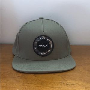 LIKE NEW RVCA Snap back hat